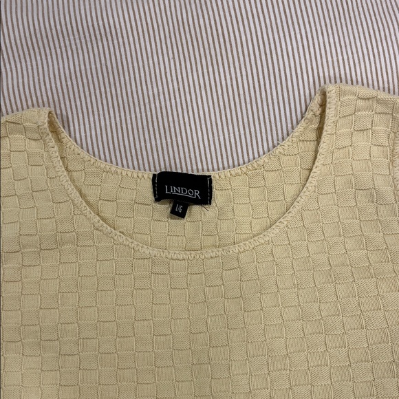 Vintage Yellow Textured Knit Tank Top - Picture 2 of 4